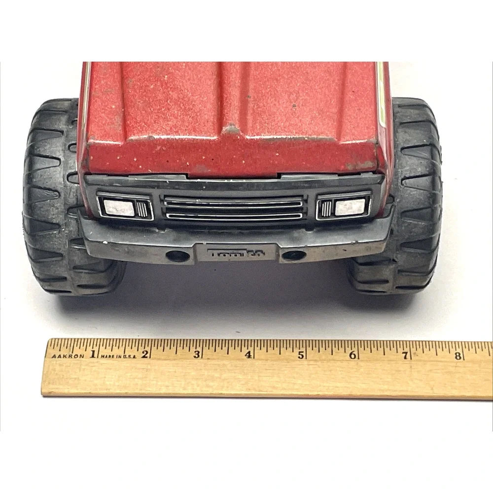 Vintage Tonka 24 HR Towing Monster Truck Red Tow Truck Pressed Steel Toy 15